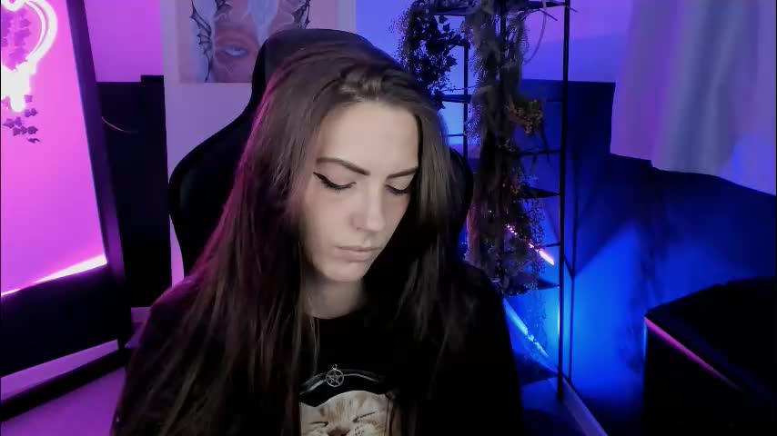 emilywiled Adult Chat July 28, 2025