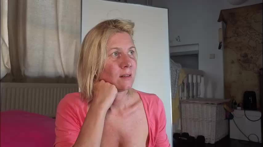 lola_belgium Adult Chat July 30, 2025