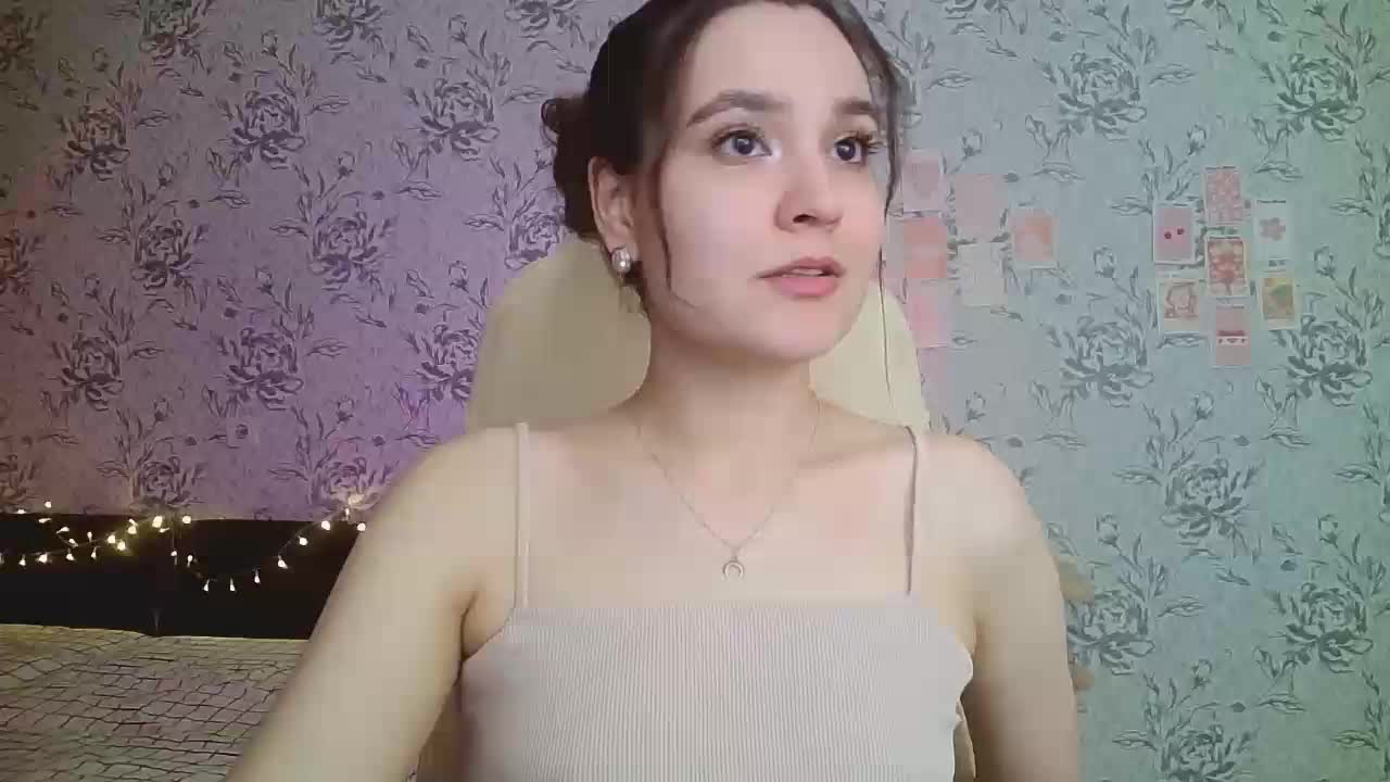 annie-fleur Adult Chat July 30, 2025