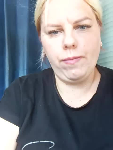 blondy_girl1499 Adult Chat July 30, 2025