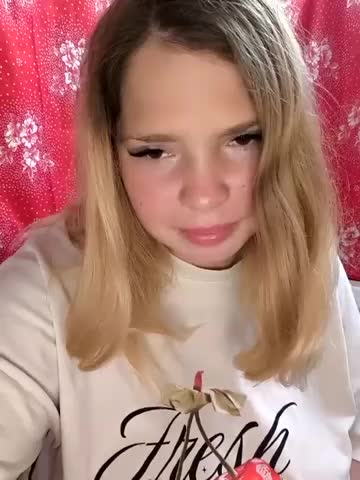 Zuli_Kiska Adult Chat July 18, 2025