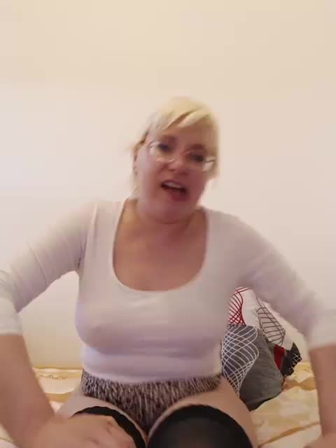 Vika211 Adult Chat July 29, 2025