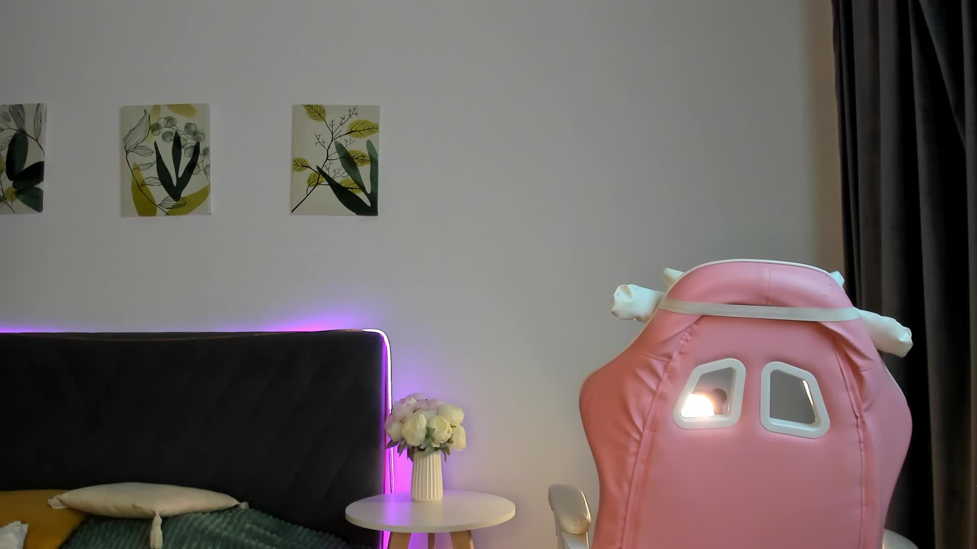 elliediaz Adult Chat July 29, 2025