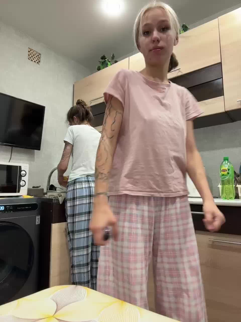 askorbinkiii Adult Chat July 22, 2025