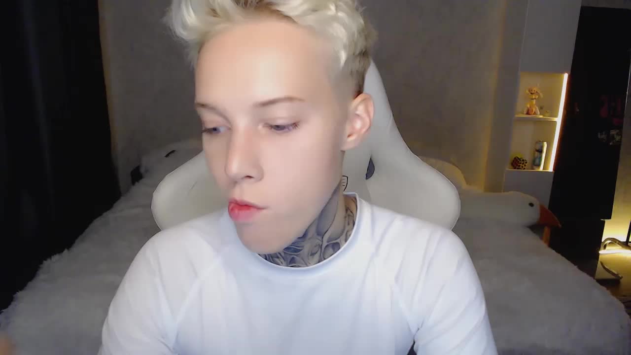 tezes Adult Chat July 30, 2025