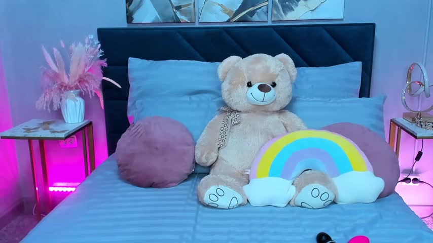 Curvy_Dynamite_ Adult Chat July 30, 2025