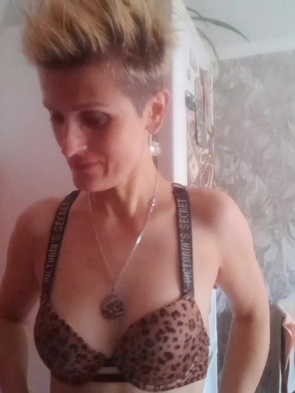 N-I-M-F-O-M-A-N-K-A Adult Chat July 29, 2025