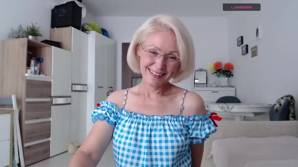 jasmin18v Adult Chat July 30, 2025
