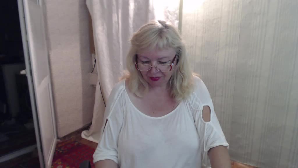 EvelynLoveShy Adult Chat July 30, 2025