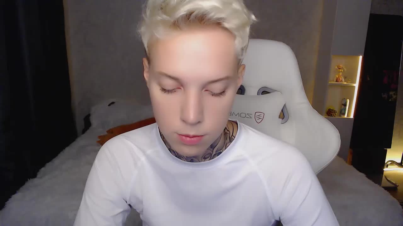 tezes Adult Chat July 30, 2025