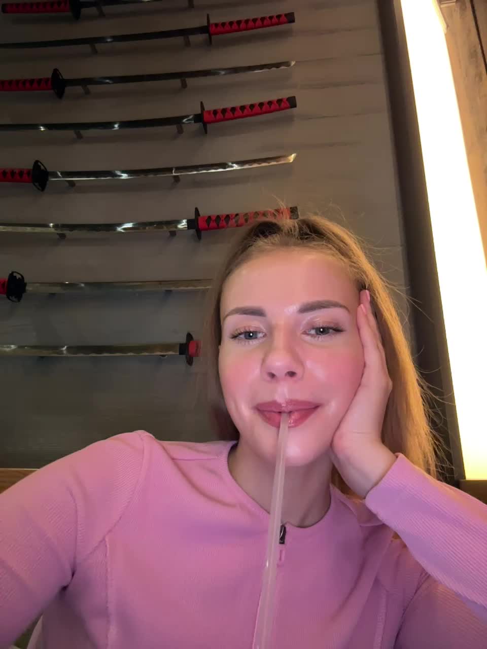 VikkiExtraCheese Adult Chat July 29, 2025