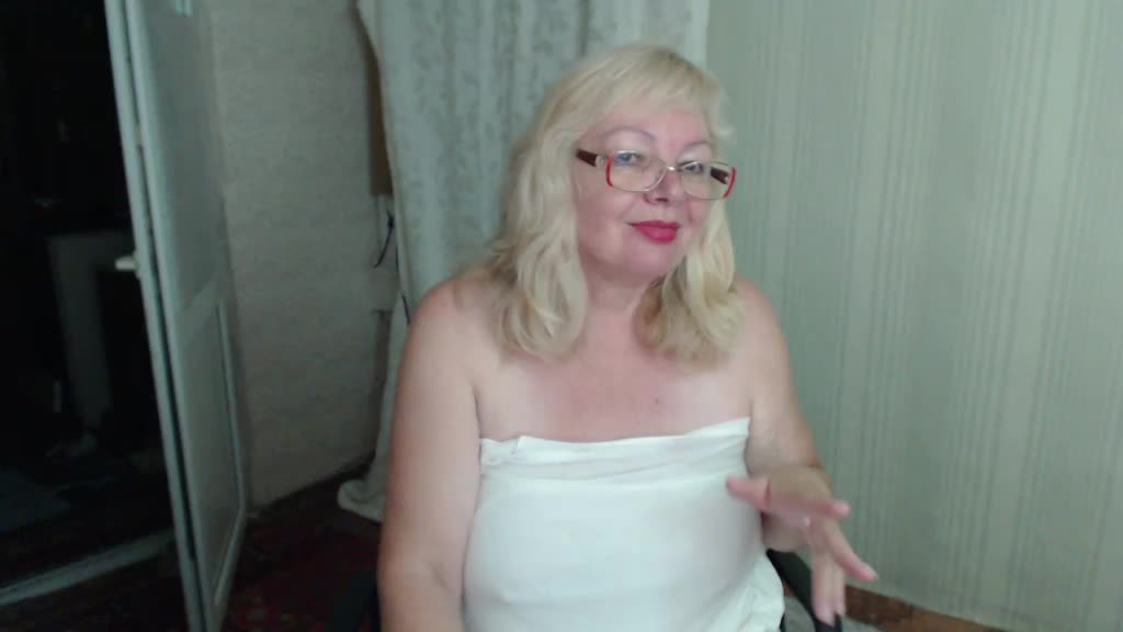 EvelynLoveShy Adult Chat July 30, 2025