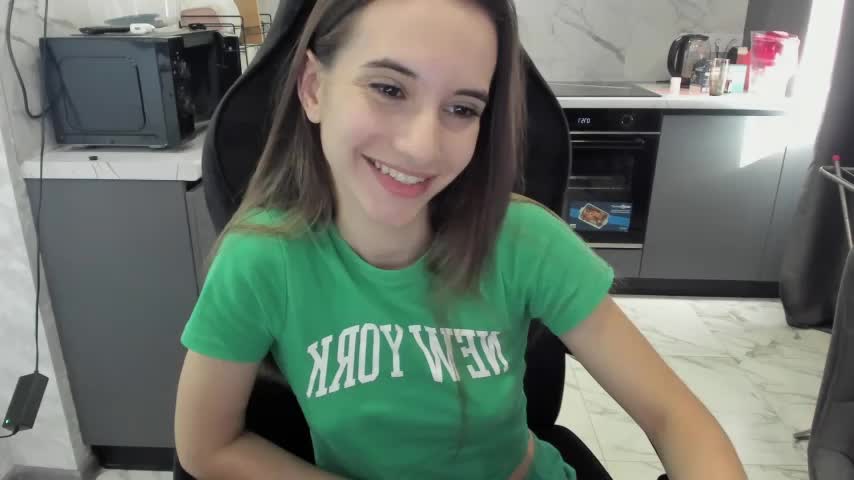 Alice_Weiss Adult Chat July 10, 2025