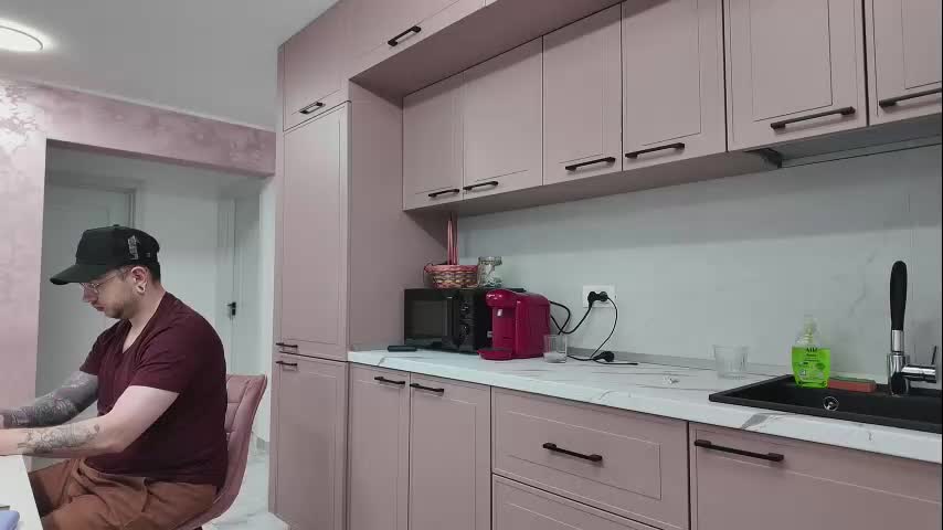 rrr1995 Adult Chat July 21, 2025