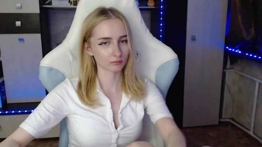 Cutti_Crystal Adult Chat July 17, 2025