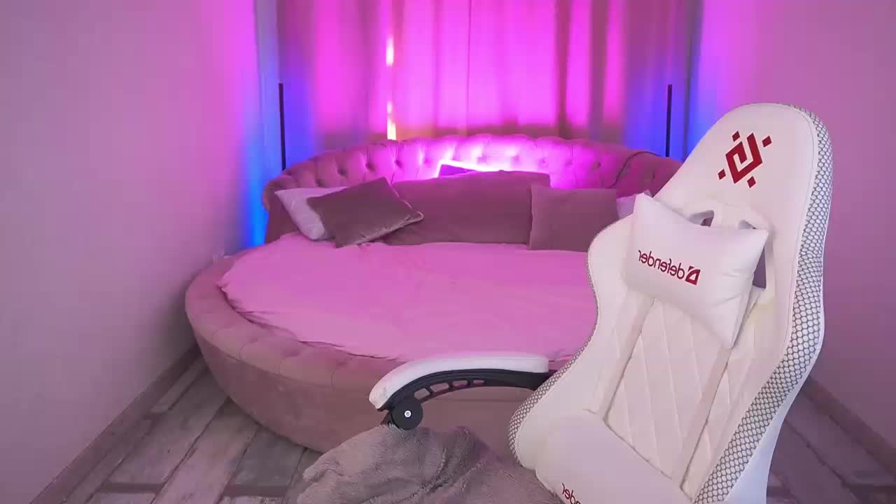 AngelAmaliaa Adult Chat July 30, 2025