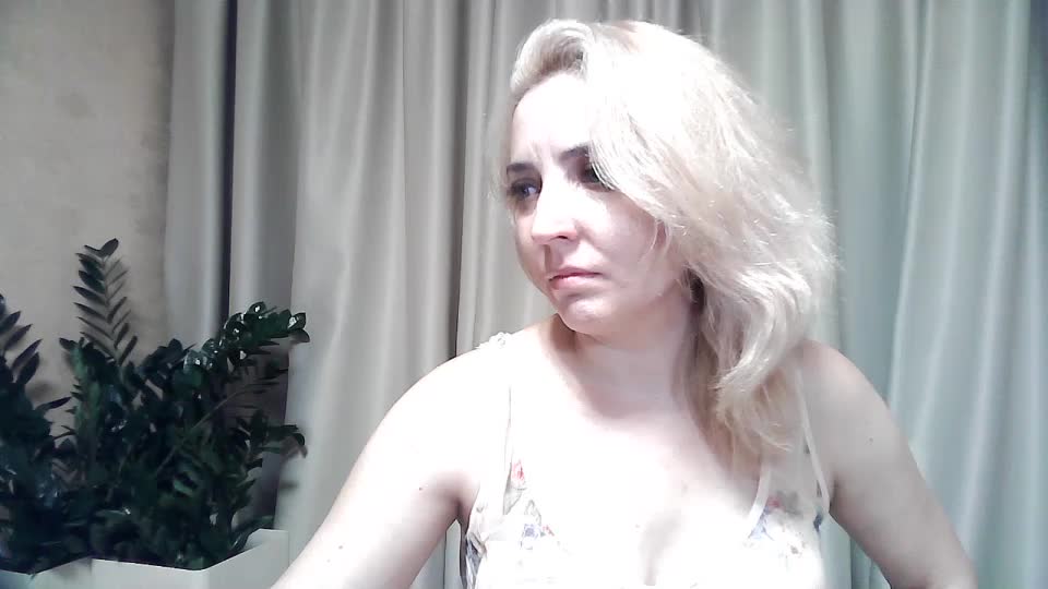 mariska-kiska Adult Chat July 31, 2025