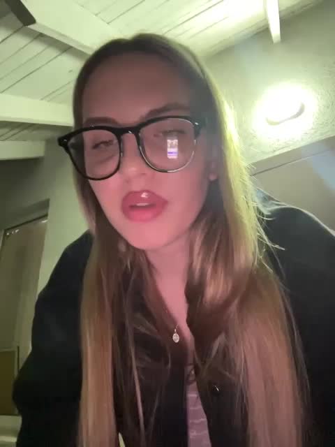 Cris_Mi Adult Chat July 25, 2025