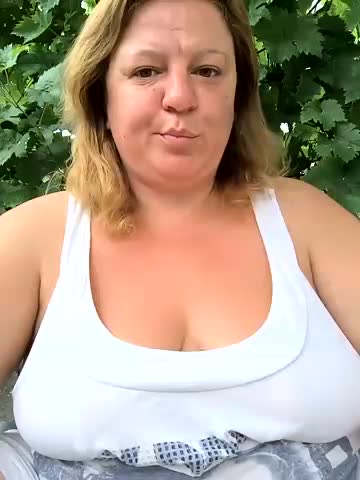 jusichka Adult Chat July 17, 2025