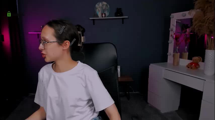 mona_cloud Adult Chat July 31, 2025