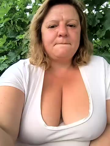 jusichka Adult Chat July 8, 2025