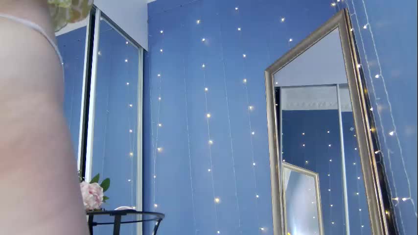 kriskras__ Adult Chat July 18, 2025