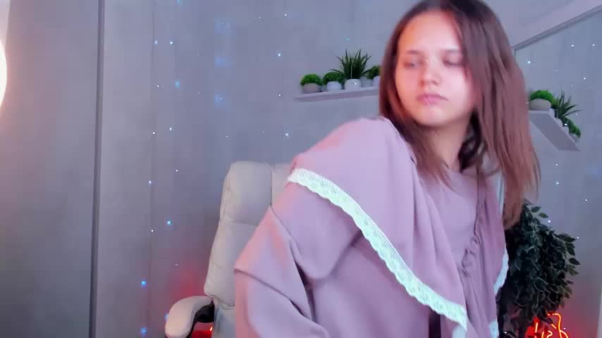 Vivian_Hortton Adult Chat July 18, 2025