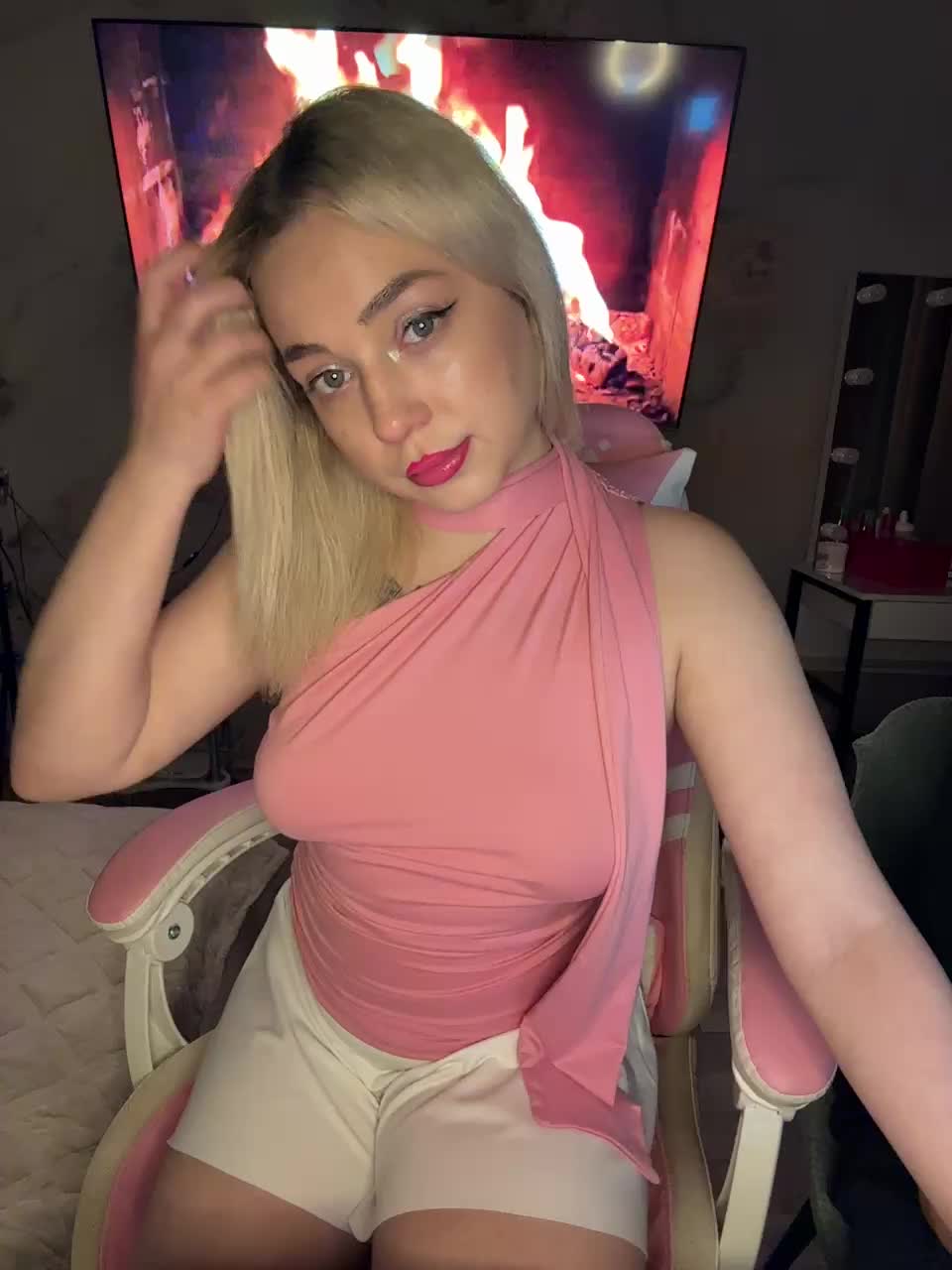 Kristallik-1 Adult Chat July 25, 2025