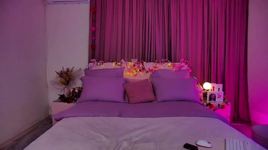 Cosmic_Sia Adult Chat July 11, 2025