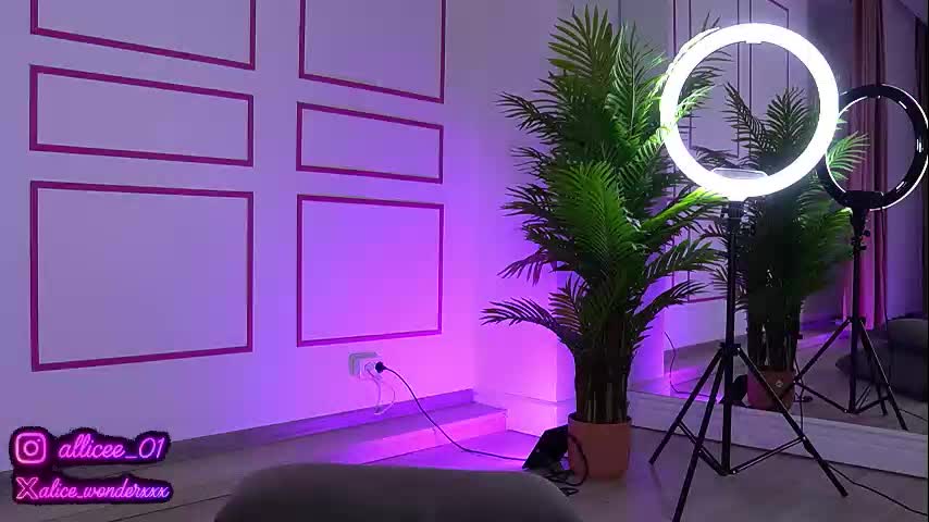 vanessasimon Adult Chat July 21, 2025