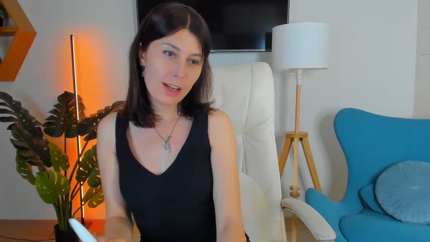 Hailey_Green Adult Chat July 11, 2025