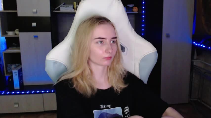 Cutti_Crystal Adult Chat July 16, 2025