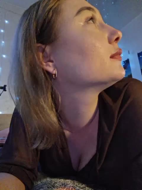 _Sweet_Kiss_ Adult Chat July 24, 2025