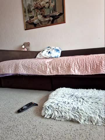 b_l_o_n_d_i_n_k_a Adult Chat July 17, 2025