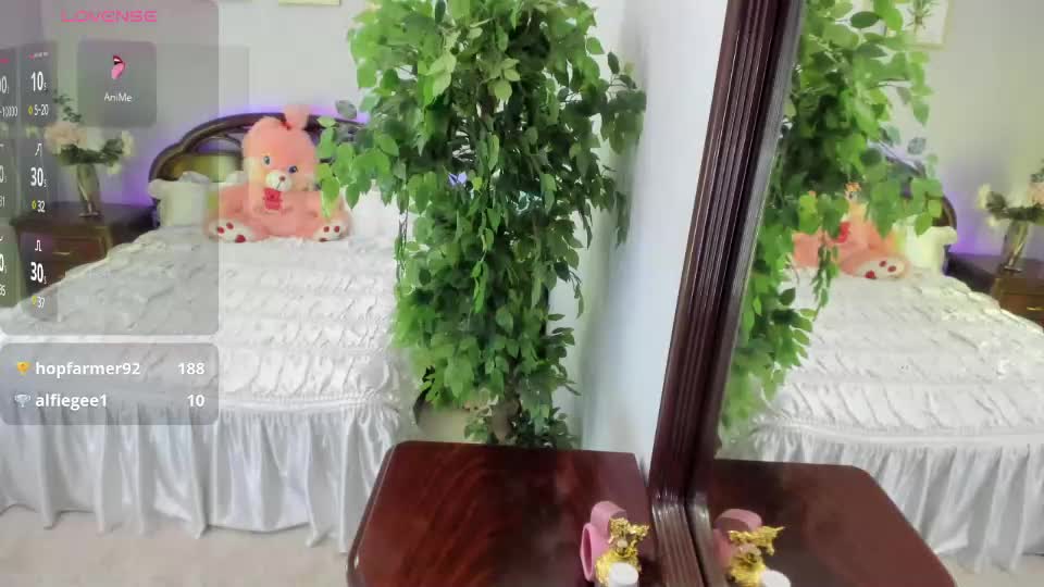 flower_nicole Adult Chat July 17, 2025