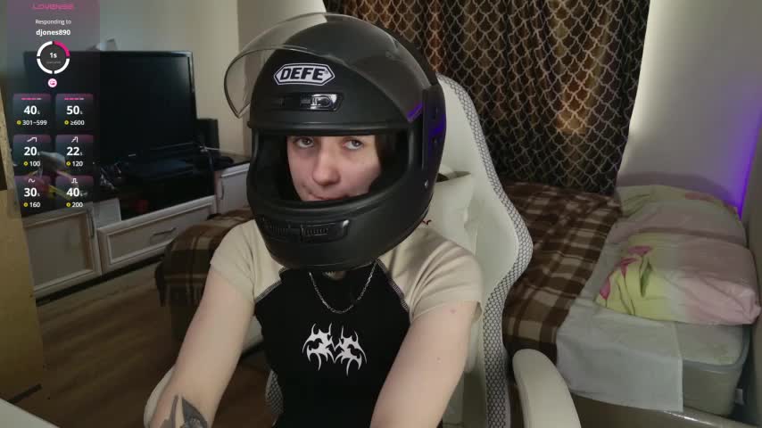 Luna_Loveee Adult Chat July 17, 2025