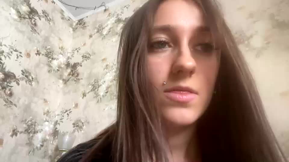 viktoria9898 Adult Chat July 16, 2025