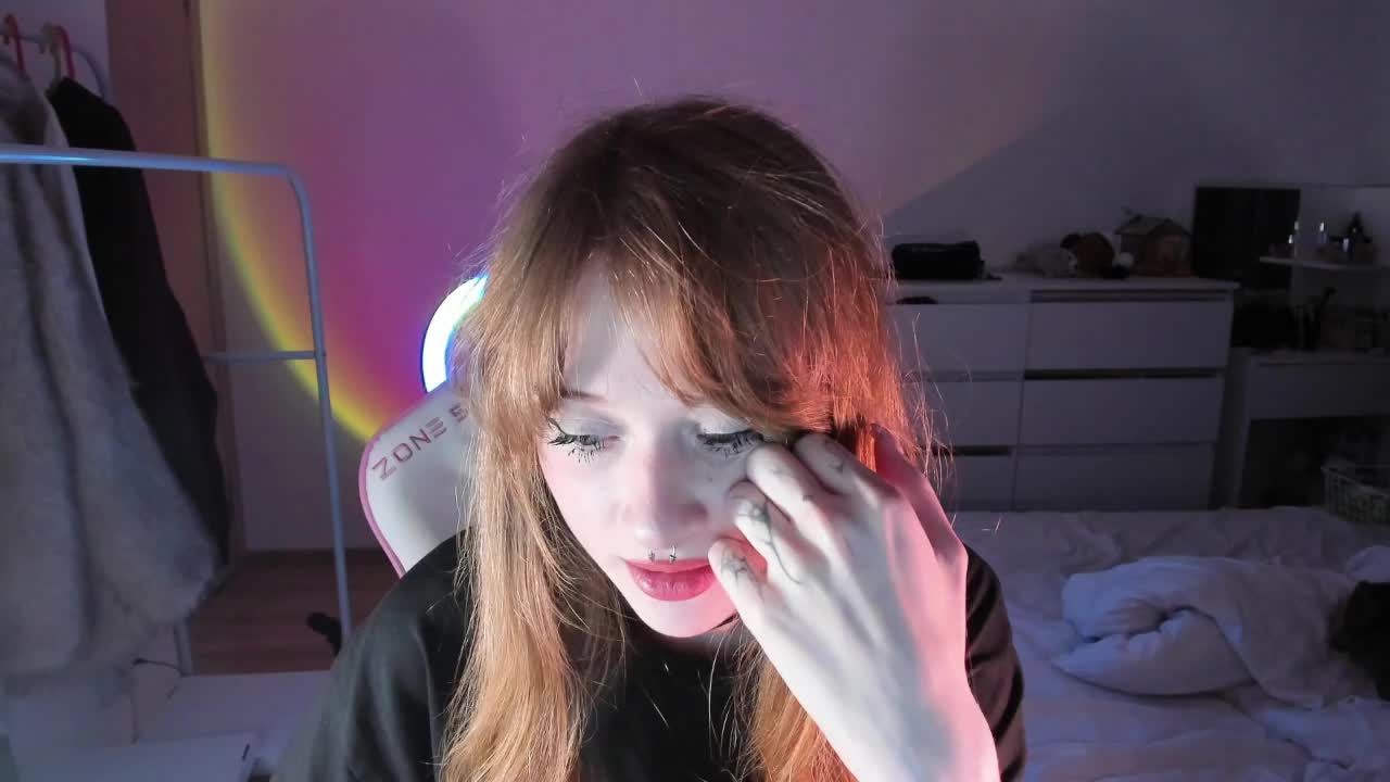 mnepohuyy Adult Chat July 31, 2025