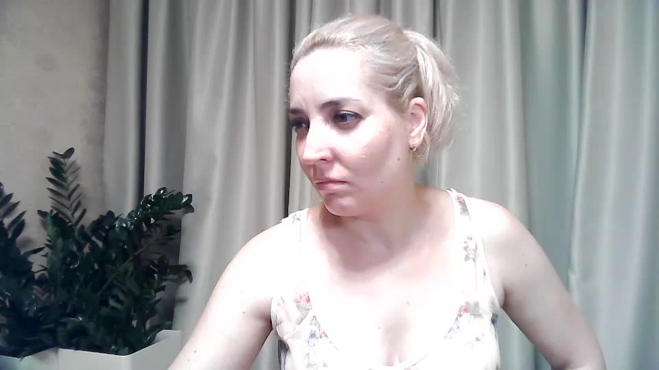 mariska-kiska Adult Chat July 31, 2025