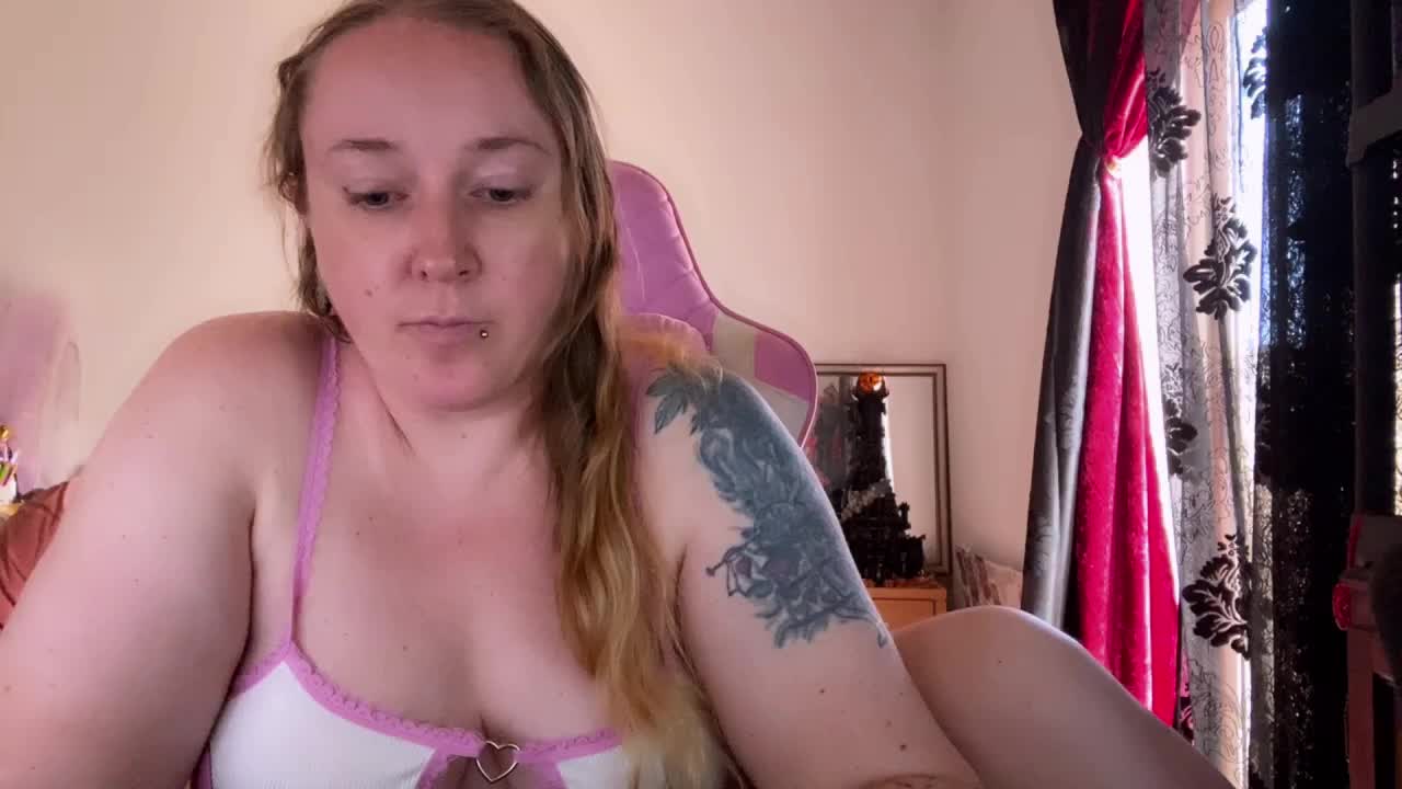 NylonQueen Adult Chat July 31, 2025