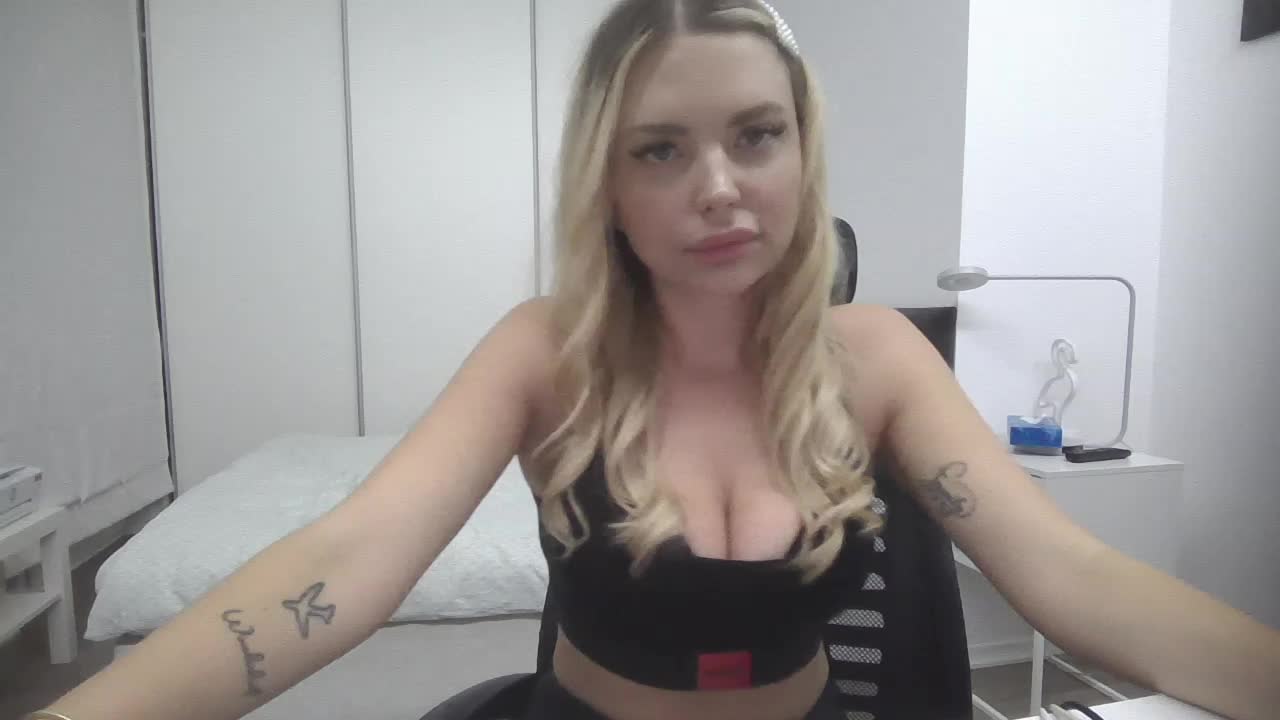 Blondie8853 Adult Chat July 31, 2025