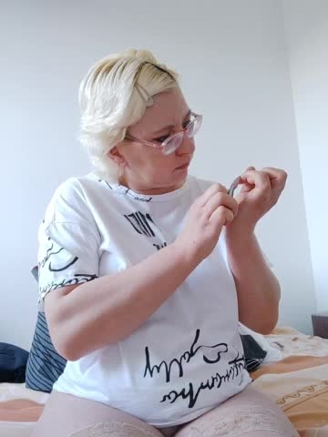 Vika211 Adult Chat July 31, 2025