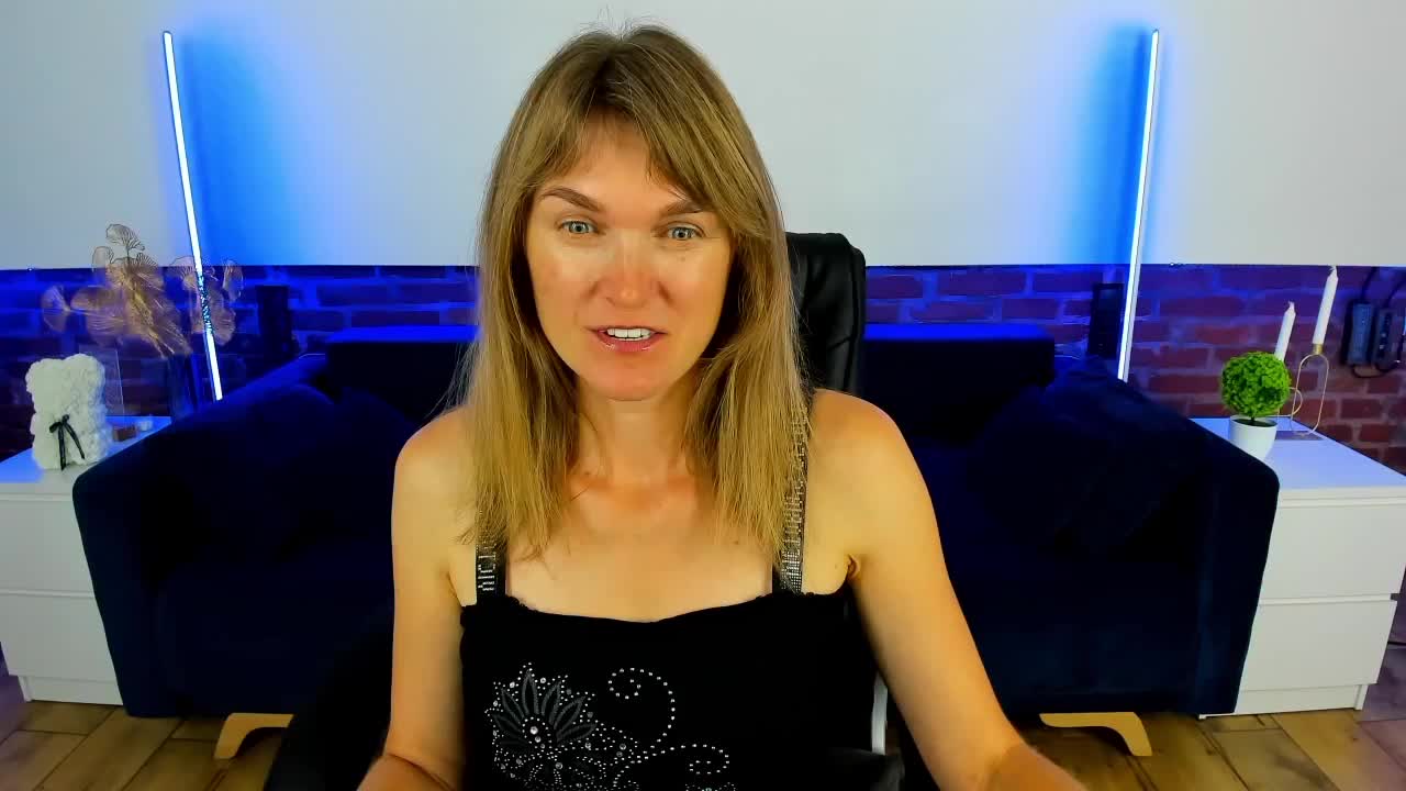 Annabel-xxx Adult Chat July 31, 2025