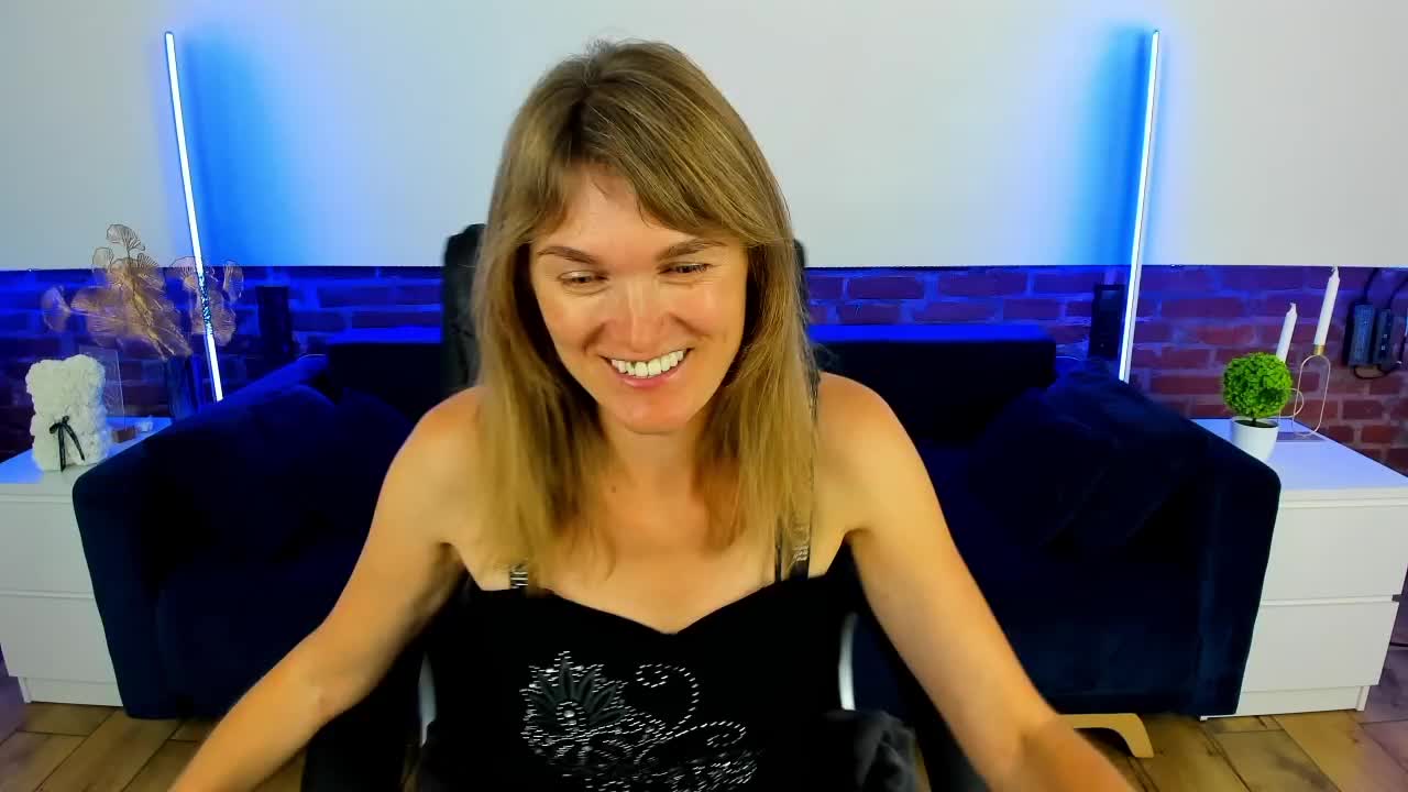 Annabel-xxx Adult Chat July 31, 2025