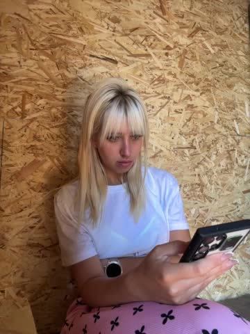 -Violetttttka- Adult Chat July 31, 2025