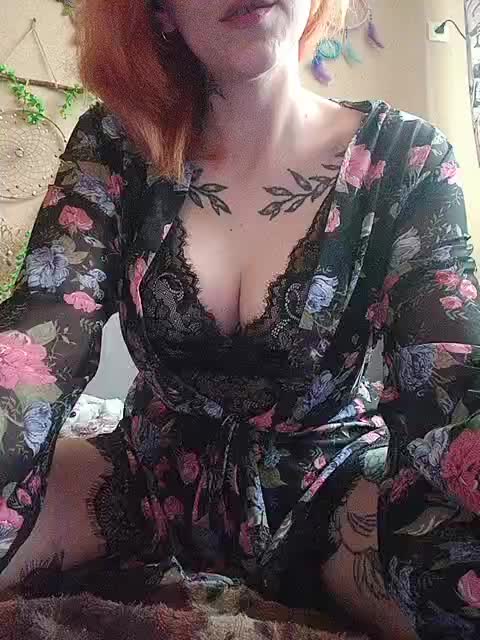 --Mari-- Adult Chat July 31, 2025