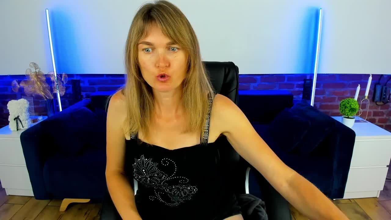 Annabel-xxx Adult Chat July 31, 2025