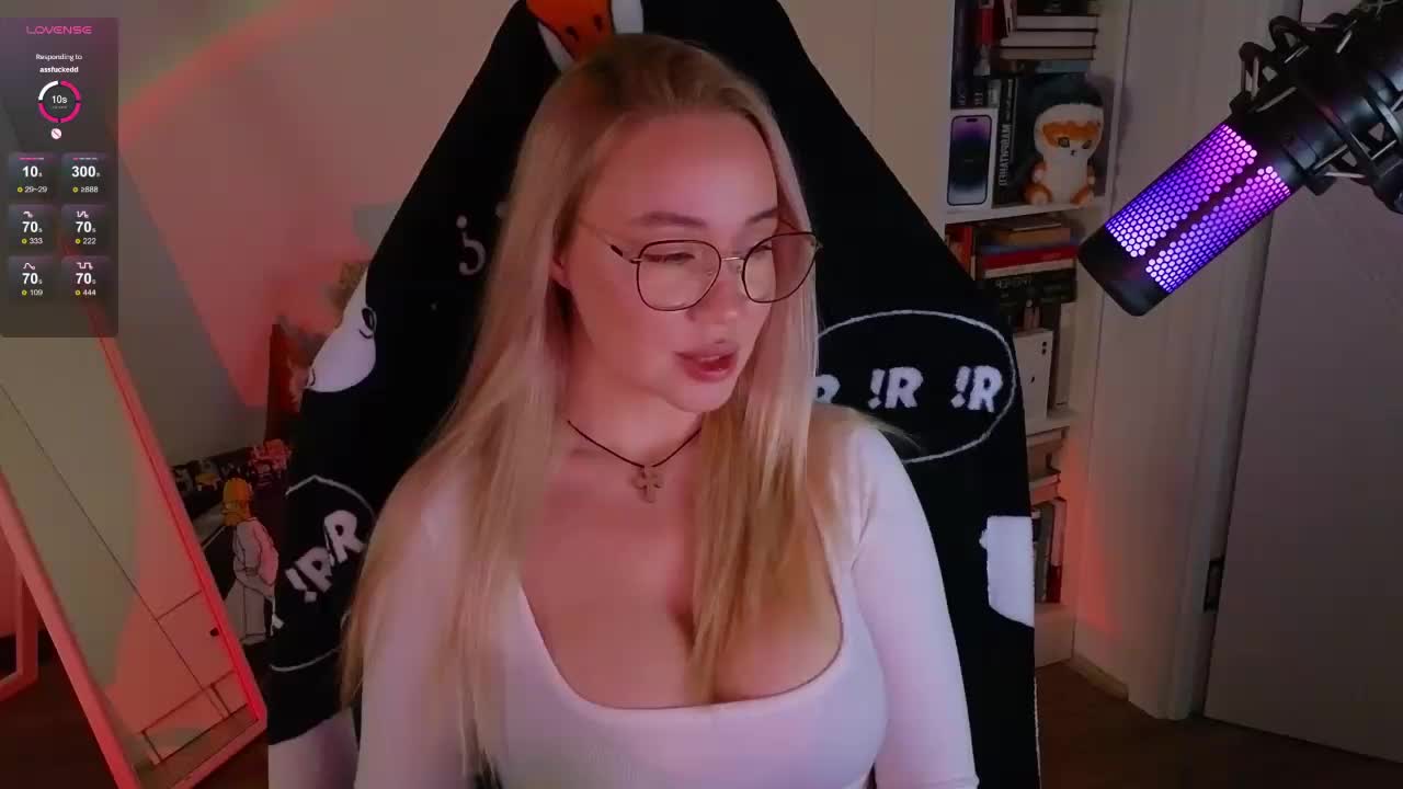 Emili1- Adult Chat July 31, 2025