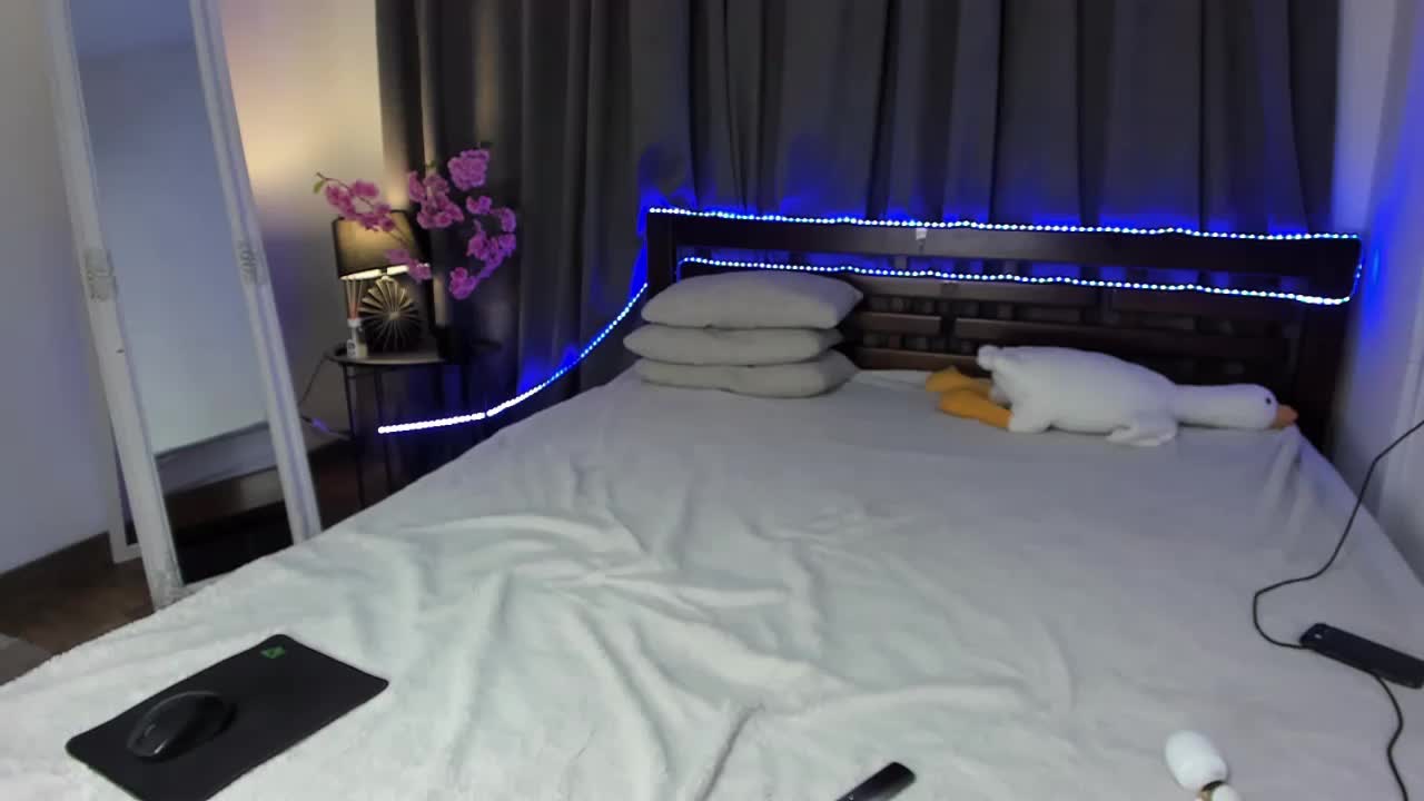 MikkiShows Adult Chat July 31, 2025