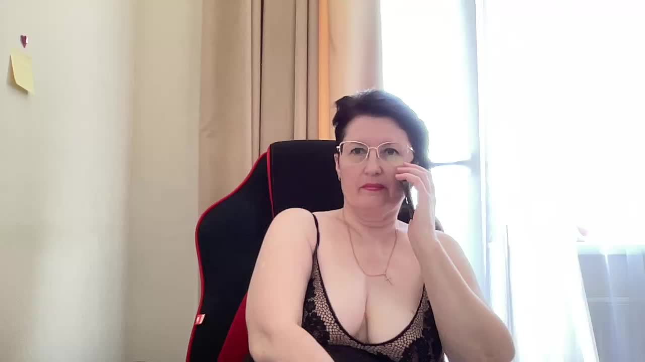HotMilfPussy Adult Chat July 31, 2025